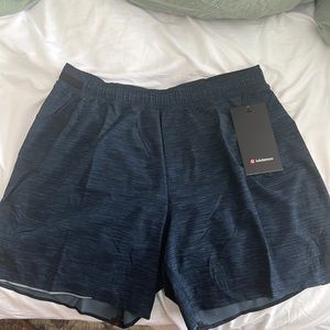 Lululemon Surge Short 6” size L